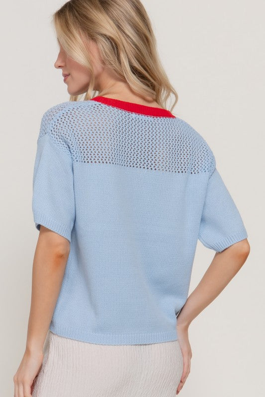 Top de jacquard de manga corta con escote en v y banda del cuello en
