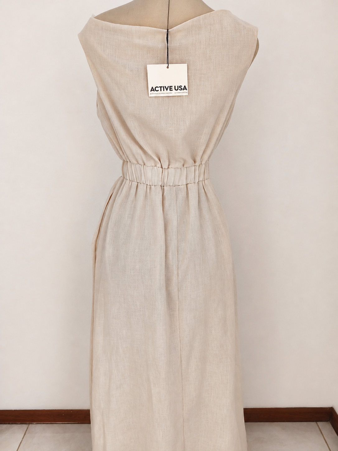 Vestido de corte A con escote asimétrico - imagen 2