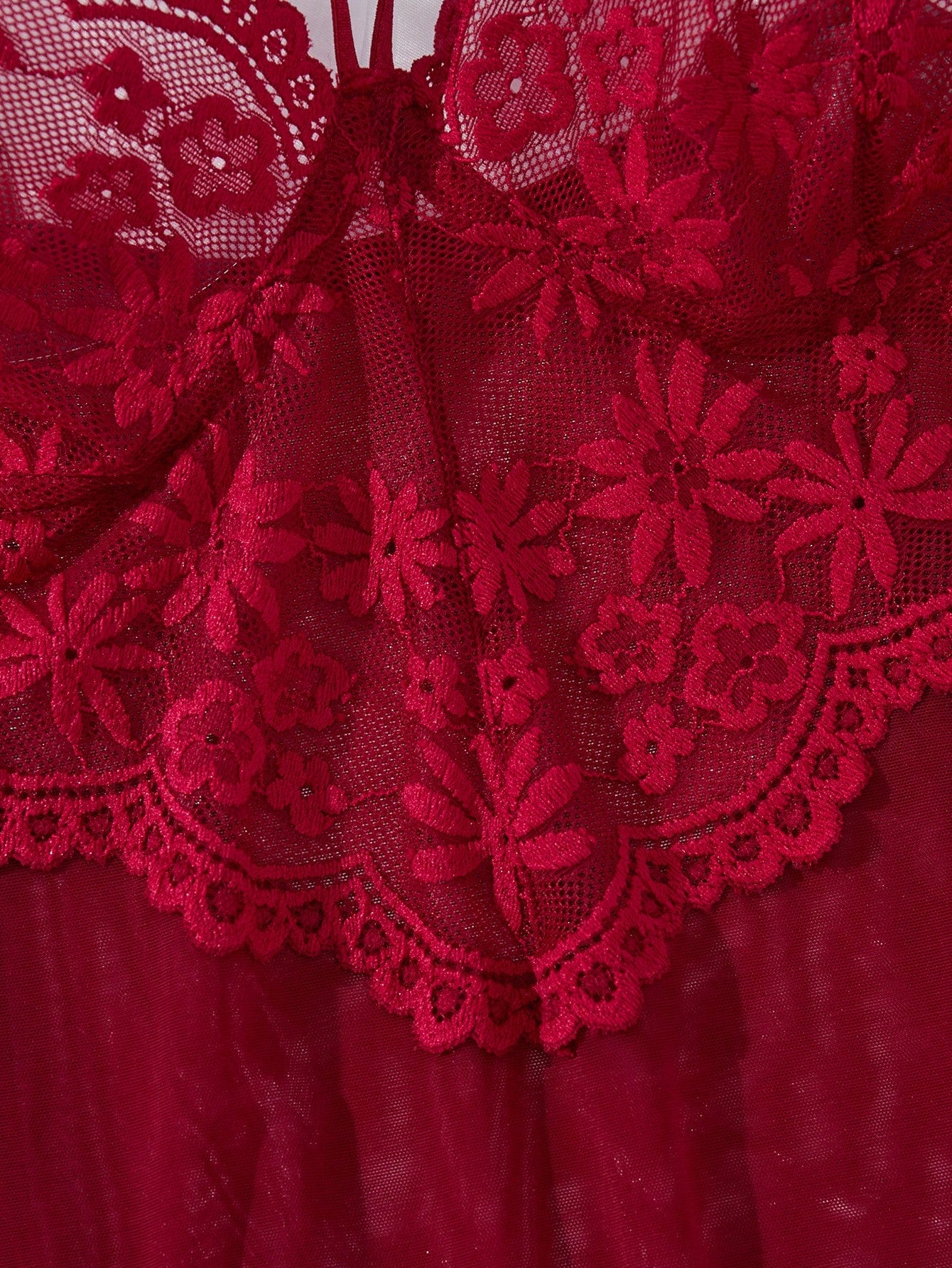 Conjunto de dos piezas de lencería color vino, baby doll con hilo ajustable - imagen 7