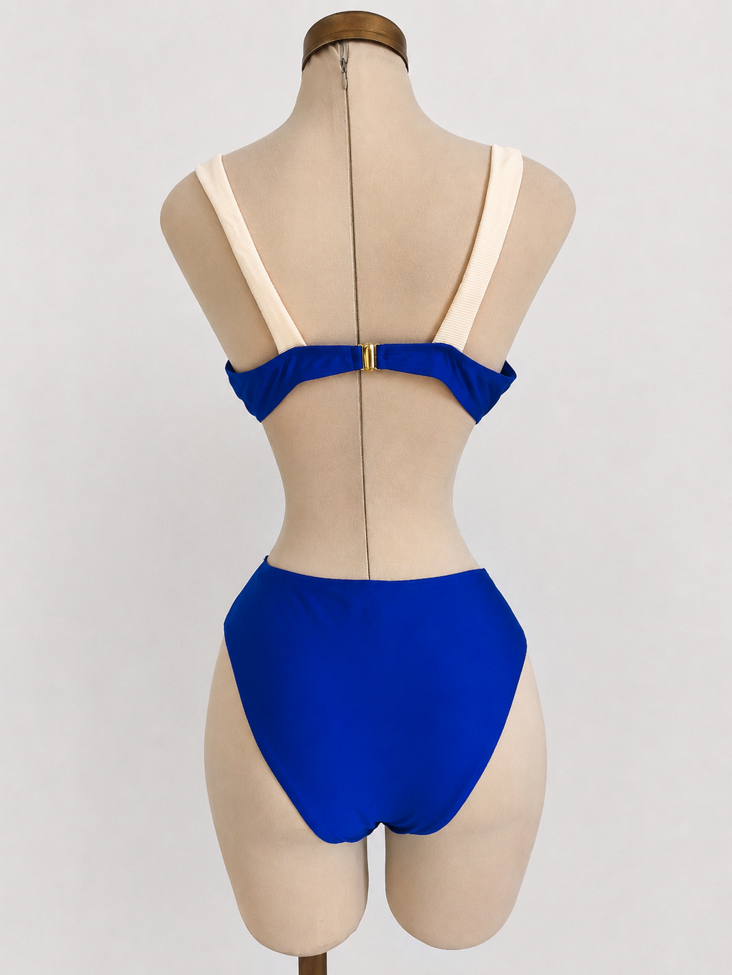 Traje de baño con borde de contraste y realce - imagen 2