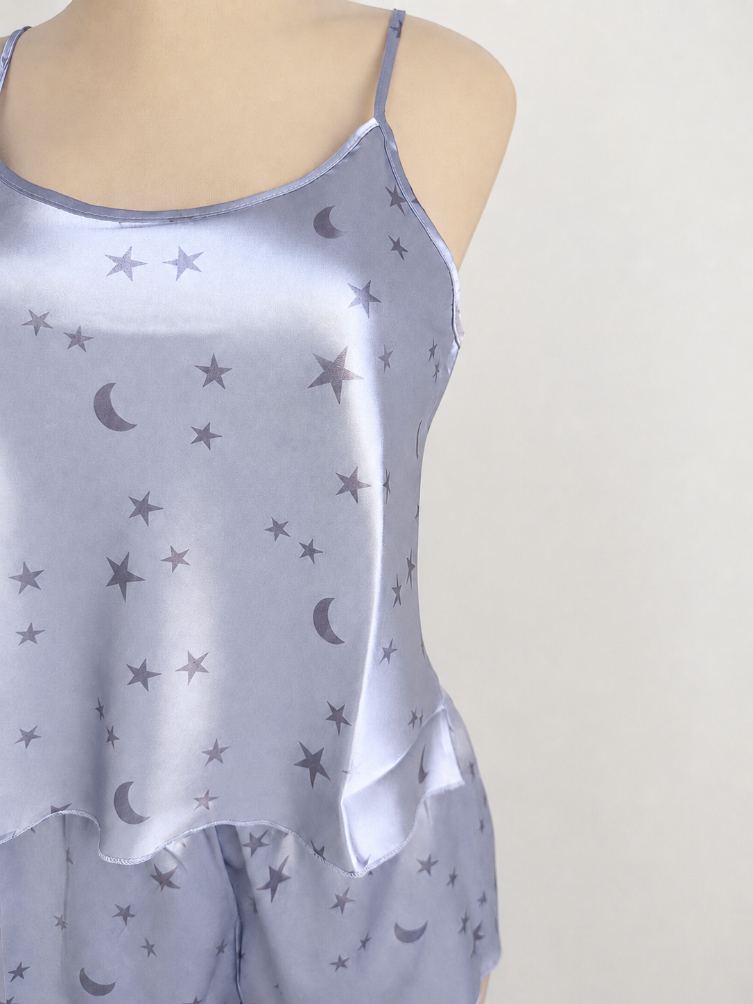 Conjunto de pijama de satén con estampado de estrellas - imagen 3