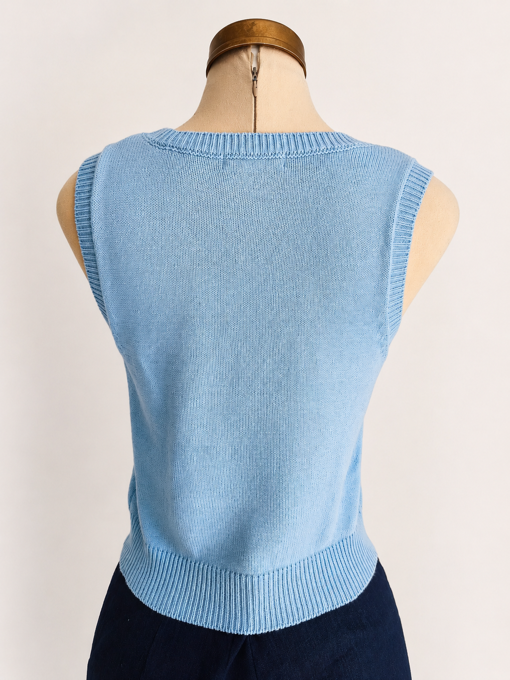 Top celeste de punto jacquard sin mangas con cuello redondo - imagen 2