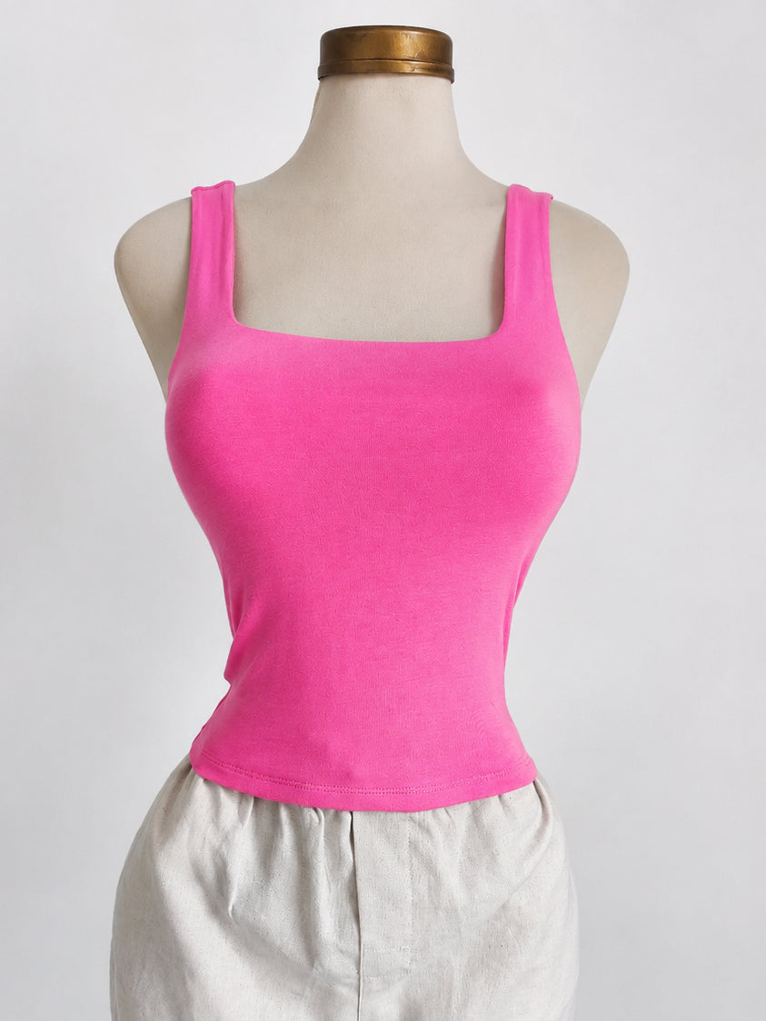 Camiseta fucsia sin mangas de cuello cuadrado de doble capa de punto