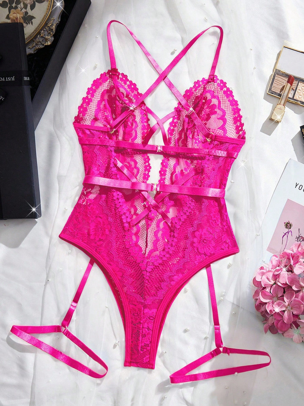 Conjunto de body de encaje y ligueros - imagen 3