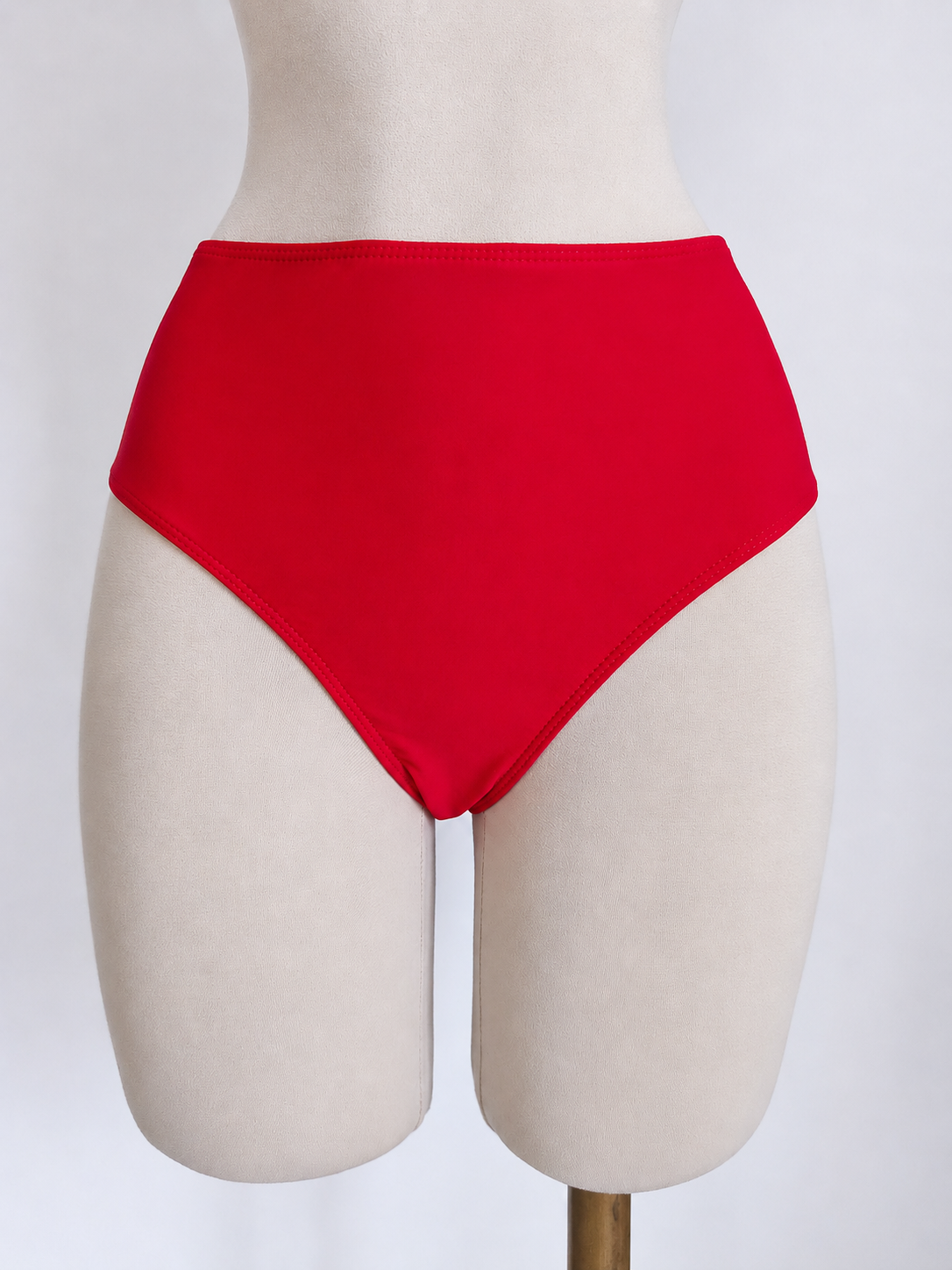 Parte inferior de bikini liso de talle alto