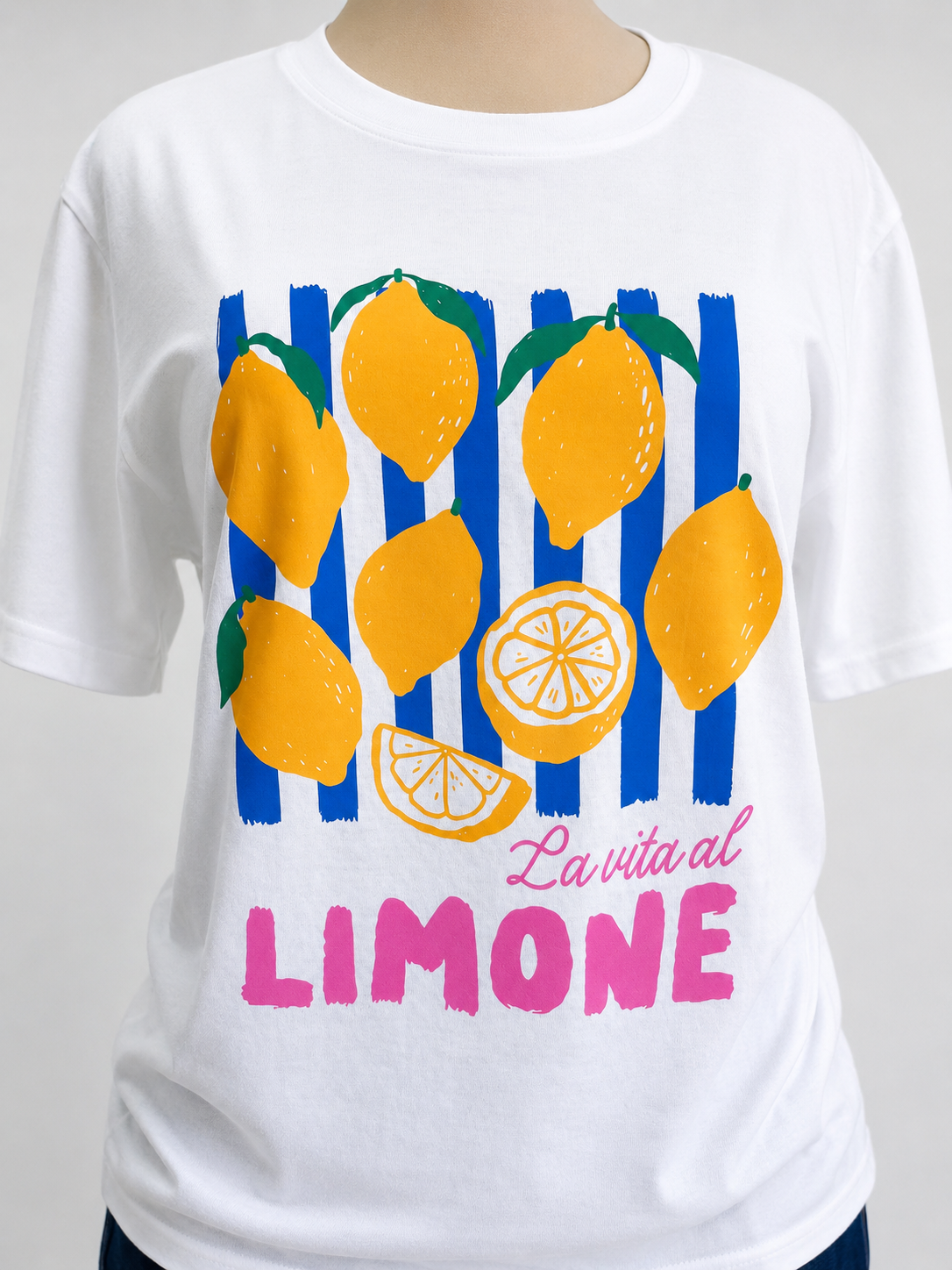 Camiseta blanca con estampado de limón - imagen 4
