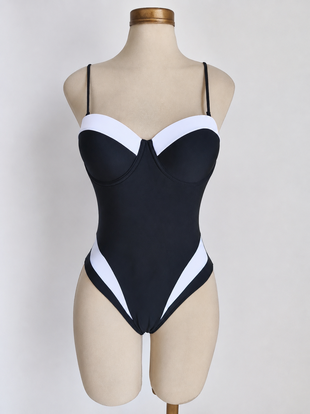 Traje de baño de 1 pieza con tirantes tipo espagueti y diseño