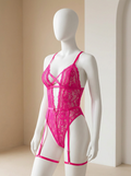 Conjunto de body de encaje y ligueros