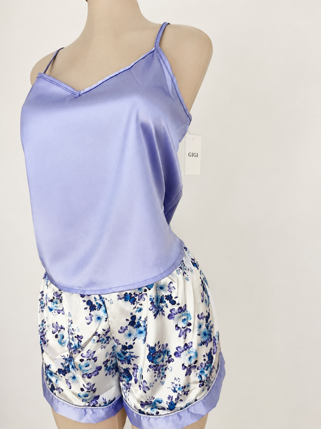 Conjunto de pijama con top de cami liso y pantalones cortos - imagen 3