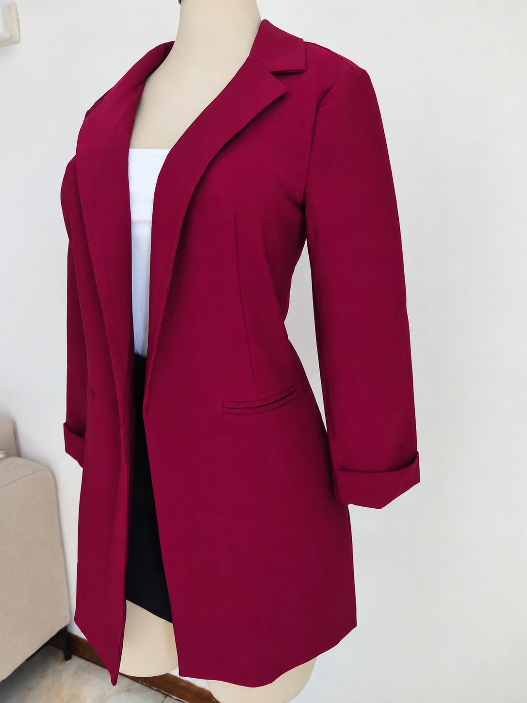 Blazer color vino larga básica con puños y frente abierto - imagen 3