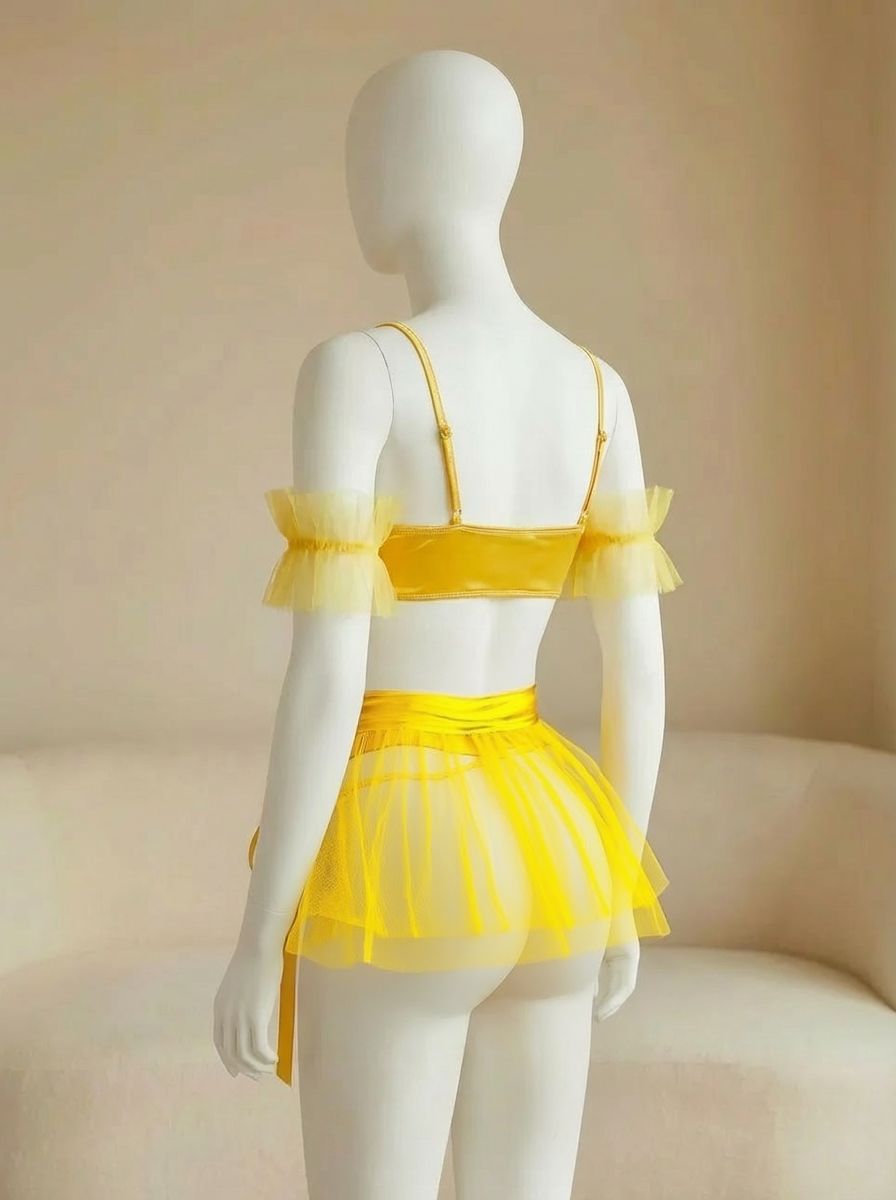 Conjunto de lencería, disfraz, color amarillo - imagen 2