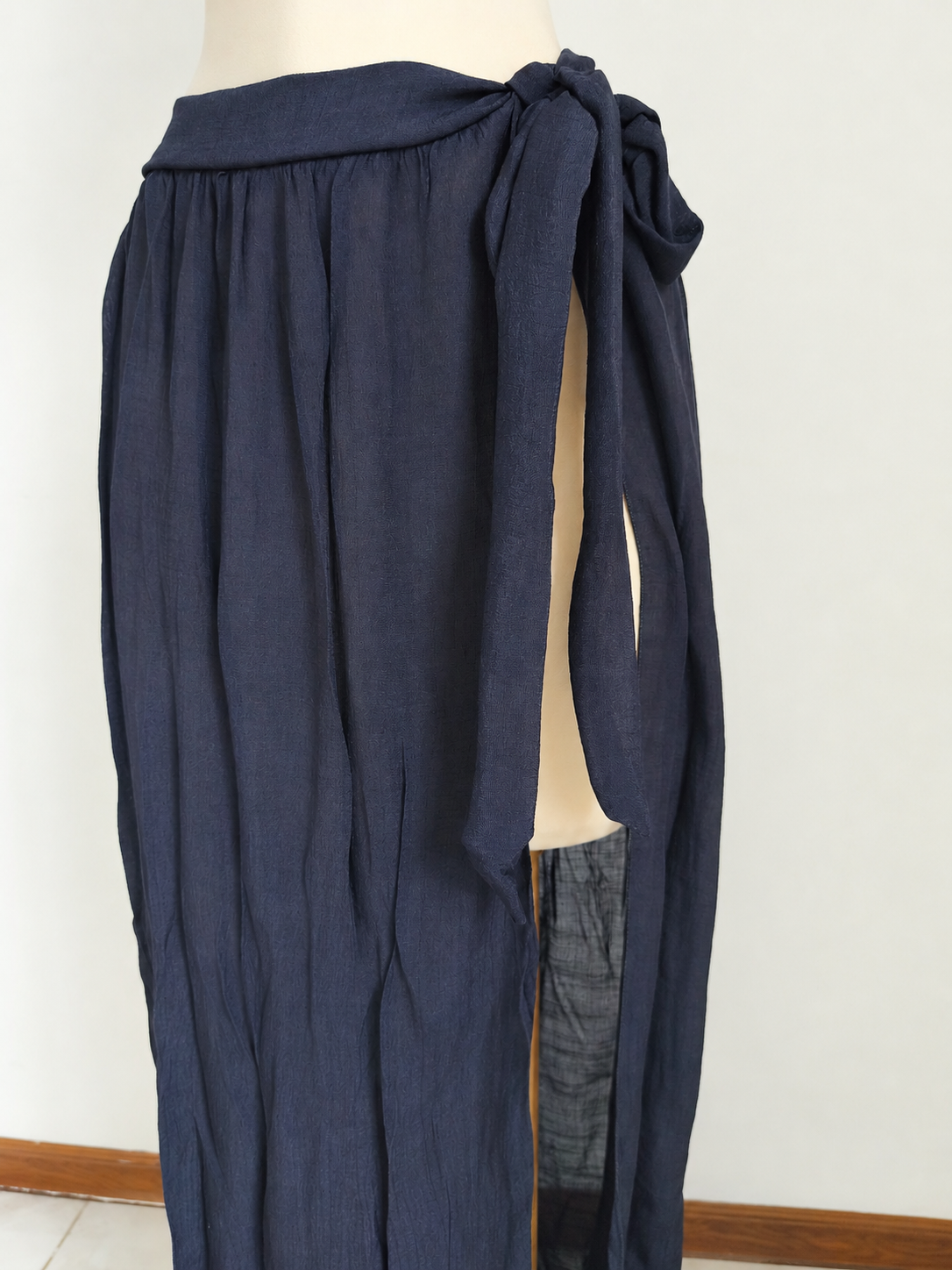 Conjunto negro de salida de playa: top y enagua larga - imagen 3