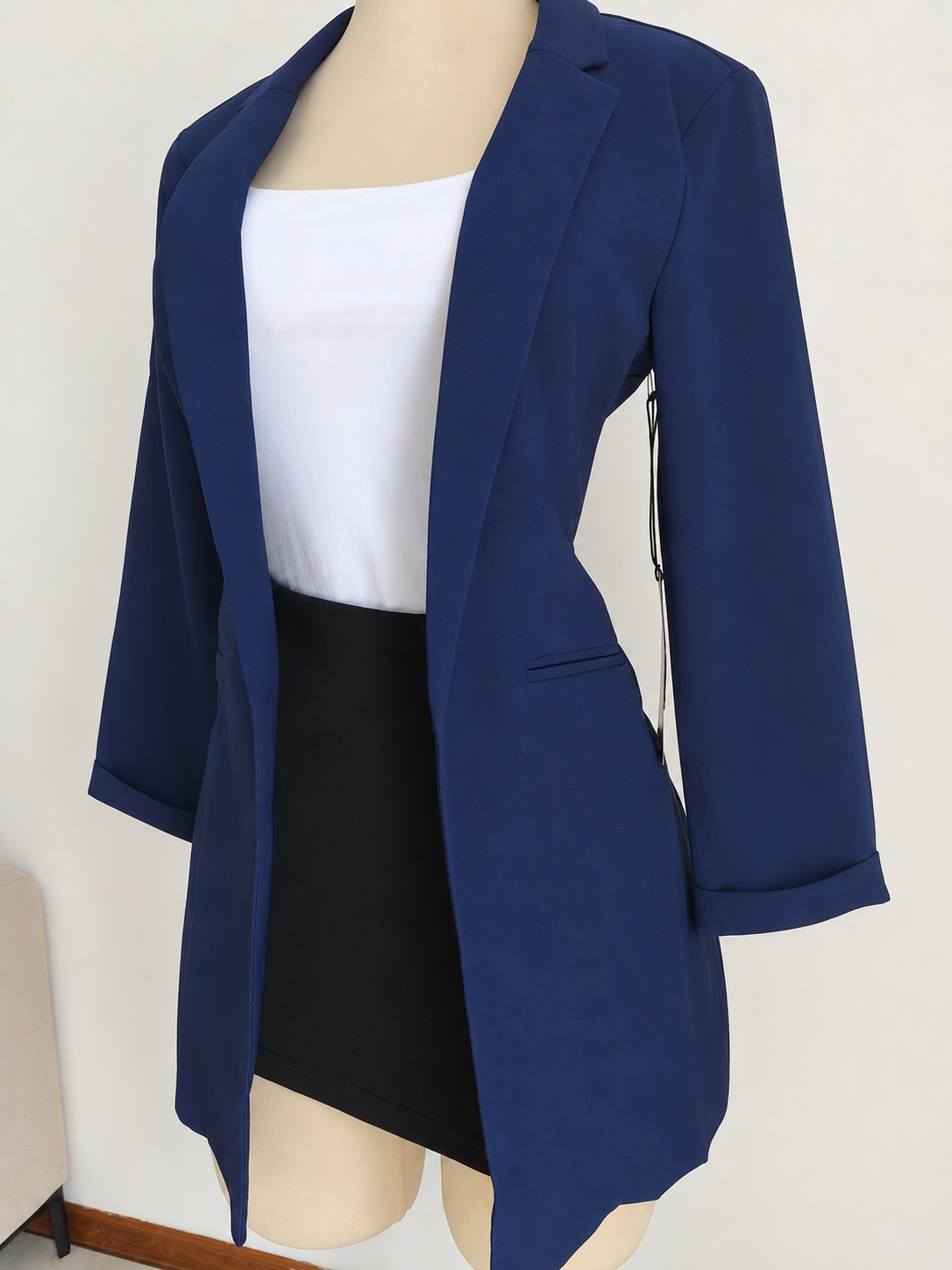 Blazer azul marino largo básico con puños y frente abierto - imagen 3