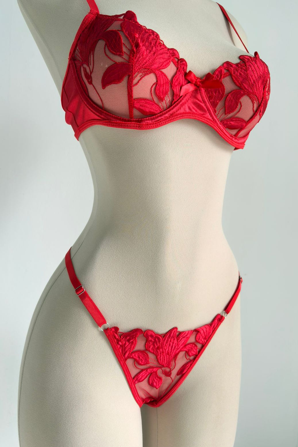Conjunto de 2 piezas de lencería con sujetador con aros y bordado floral - imagen 3