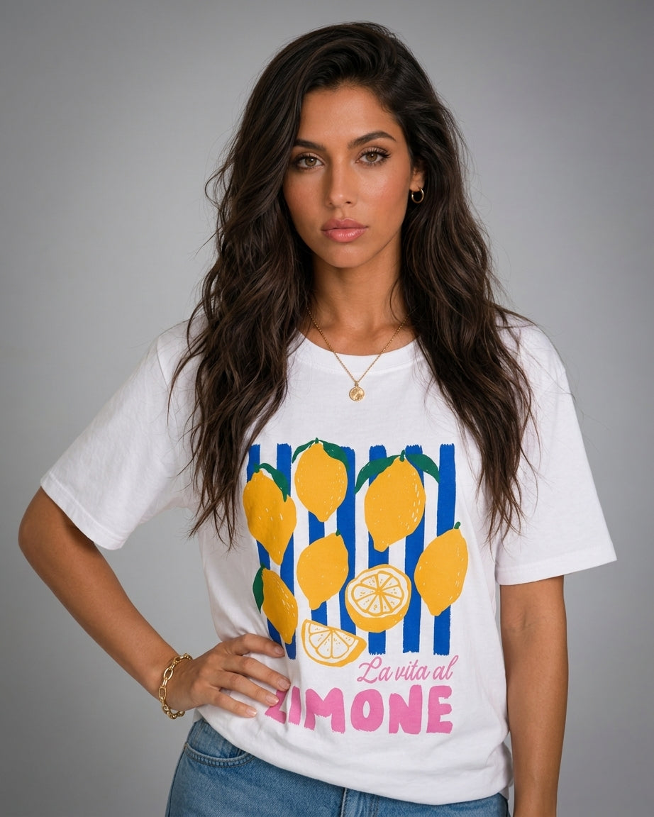 Camiseta blanca con estampado de limón
