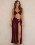 Bikini burdeos de tres piezas con falda fruncida