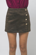 Skort color chocolate con botones dorados, vista frontal