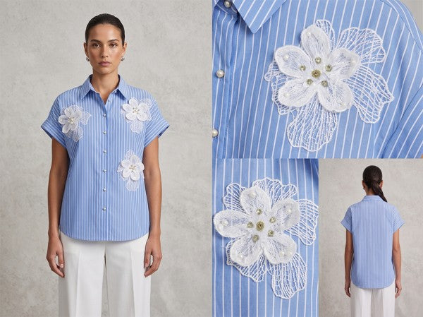 Top azul a rayas con apliques florales de encaje, pedrería y cuentas